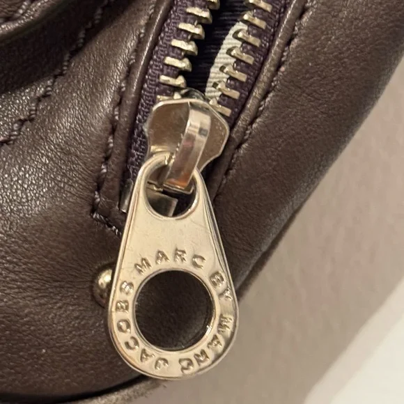 Marc by Marc Jacobs - Petal to the Metal Natasha Bird Leather Crossbody Bag - Picture 7 of 12